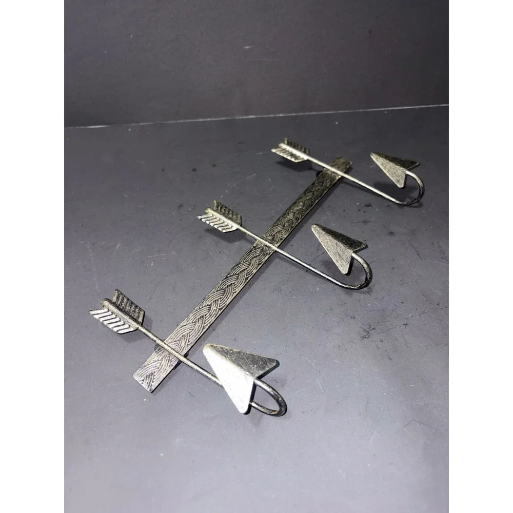 Rustic Metal Arrow Wall Hook Rack 3 Hook Antique Silver Southwestern Lodge Decor